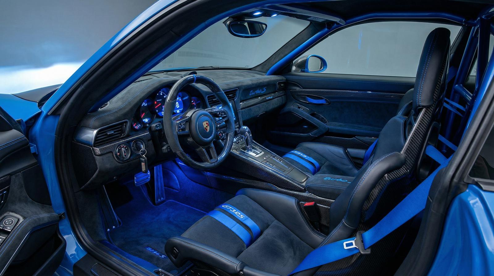 小蓝视频 - 保时捷911内饰改装视频教程详解